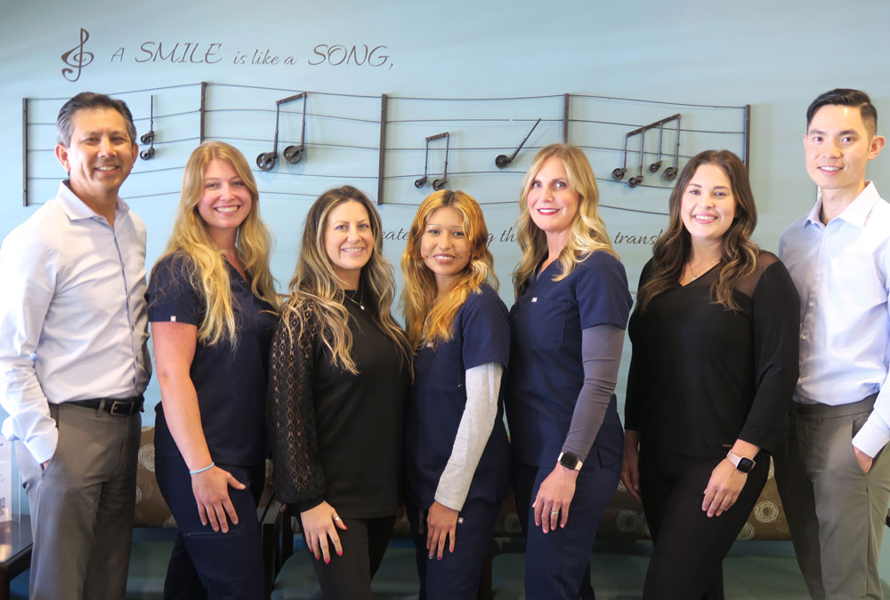 Dr. Woo and Dr. Ng with staff - Sebastopol Orthodontics